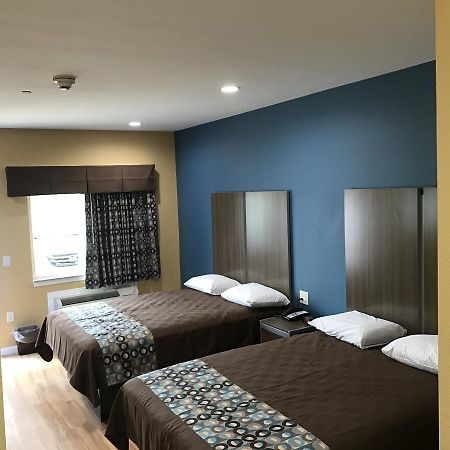 Deluxe Inn & Suites - เบย์ทาวน์ ภายนอก รูปภาพ