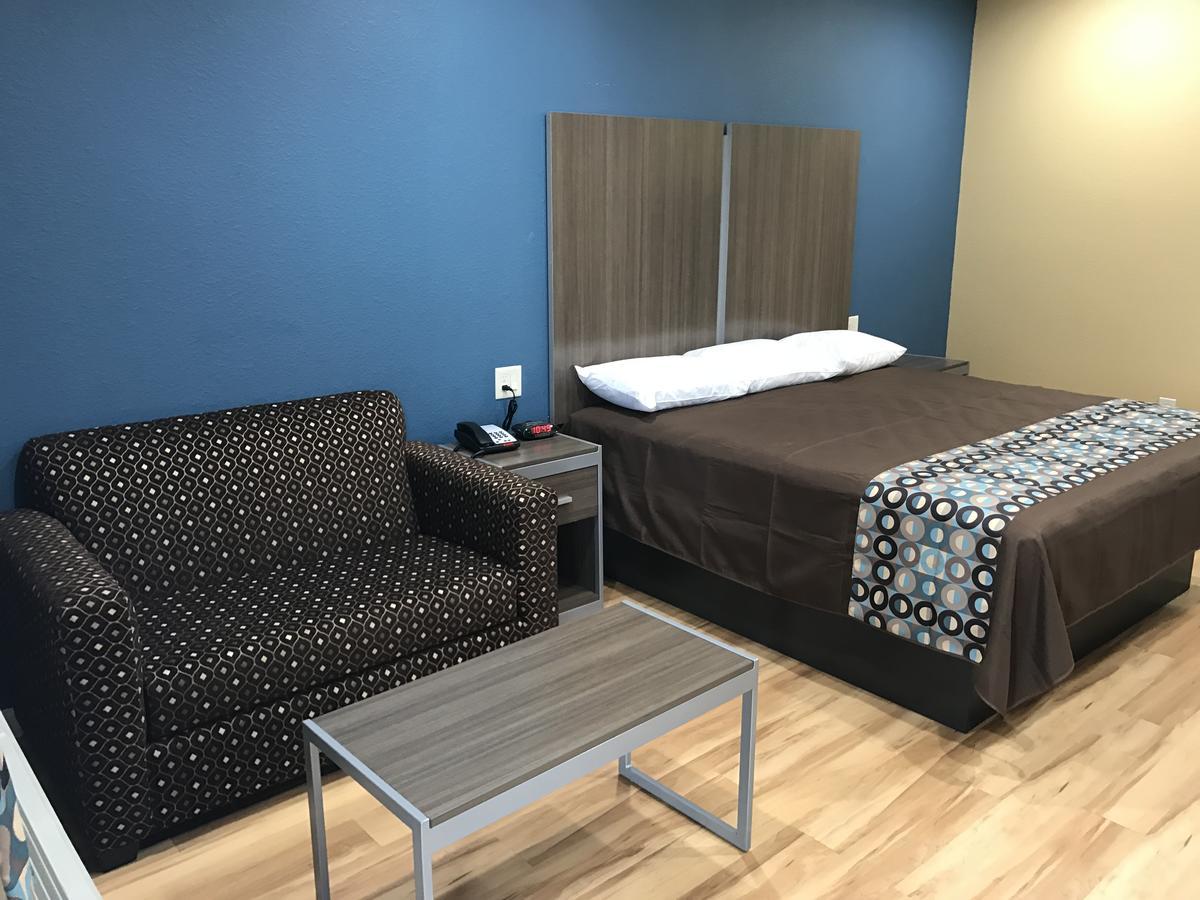 Deluxe Inn & Suites - เบย์ทาวน์ ภายนอก รูปภาพ