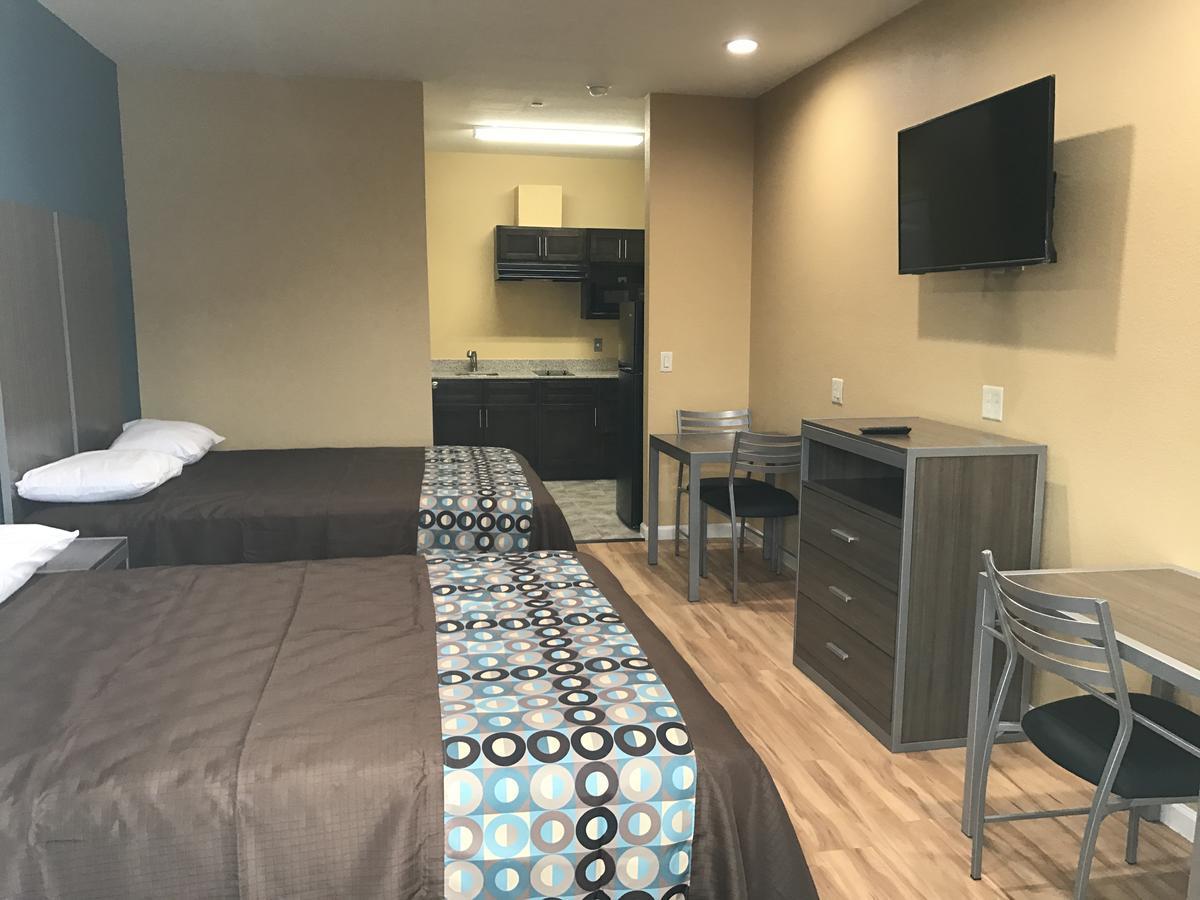 Deluxe Inn & Suites - เบย์ทาวน์ ภายนอก รูปภาพ