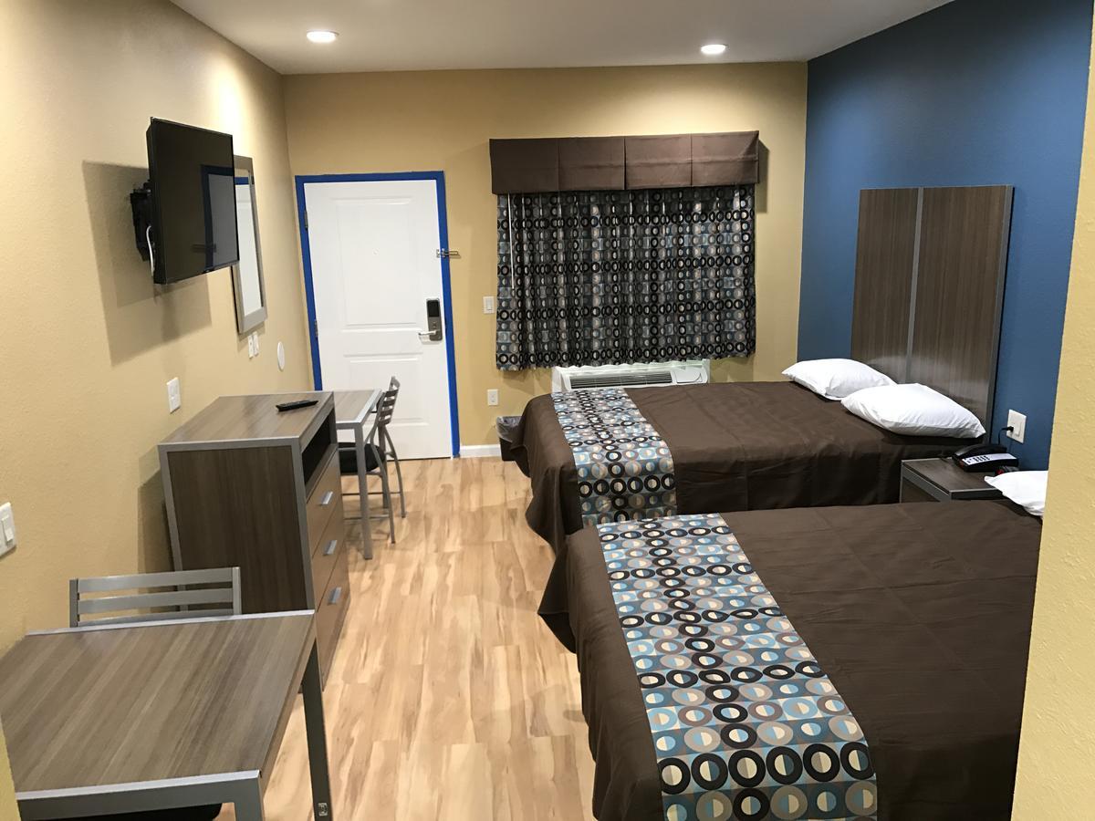 Deluxe Inn & Suites - เบย์ทาวน์ ภายนอก รูปภาพ